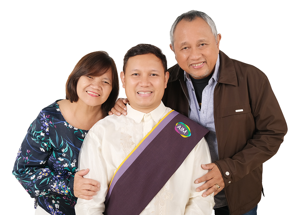 Nitz delos Santos (mom), and Rolly delos Santos (dad)
